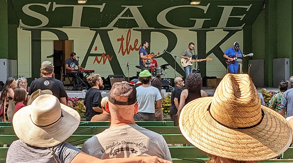 Canadian Beauty - Beacon Hill Park - 2022-09-11