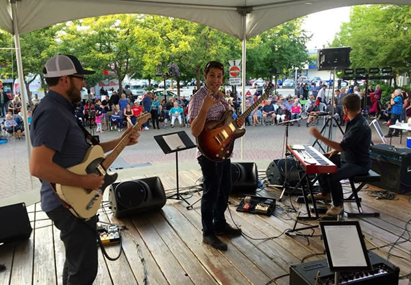 Two Bobs and A Mule - Duncan City Square - 2016-07-16