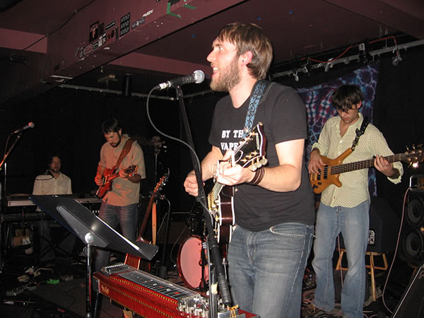 Ragged Glory - Logan's Pub - 2007-11-09