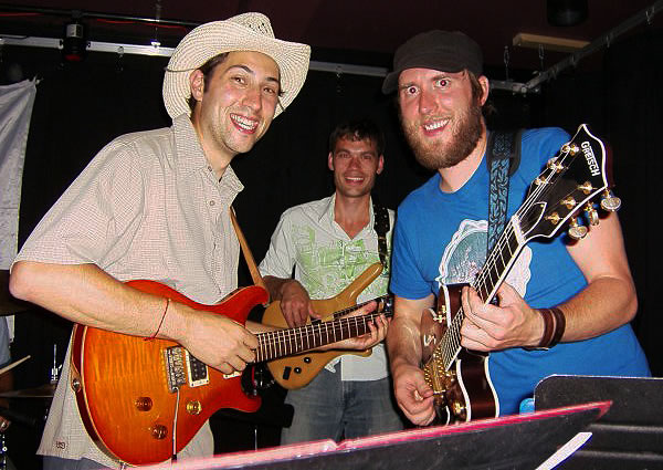 Canadian Beauty - Logan's Pub - 2006-07-28